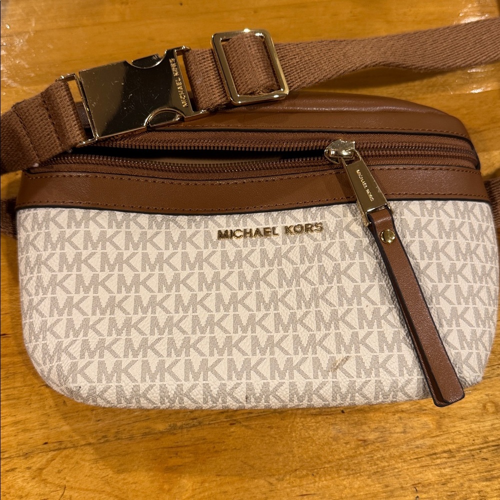 Michael Kors Tan and Cream Belt Bag